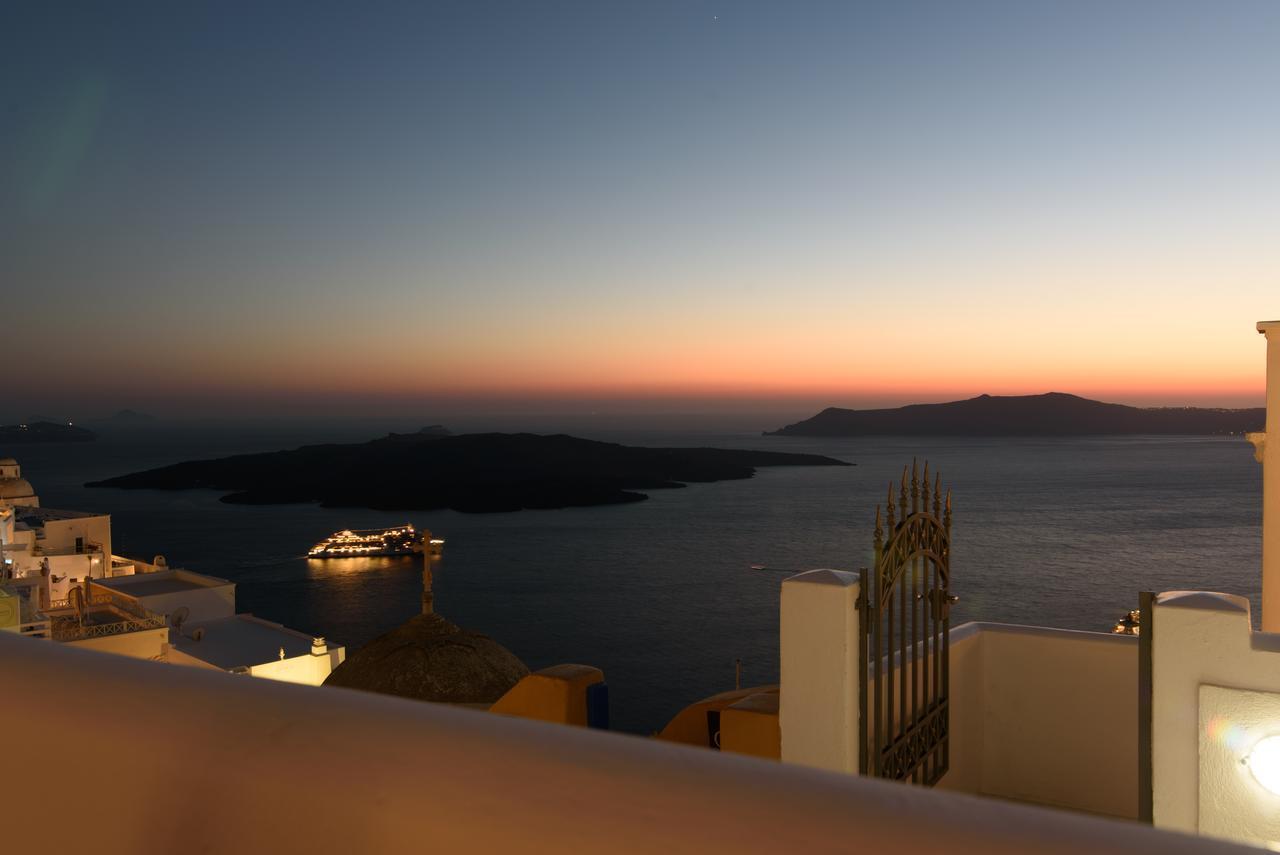 Angel Luxury Suites Fira  Exteriör bild