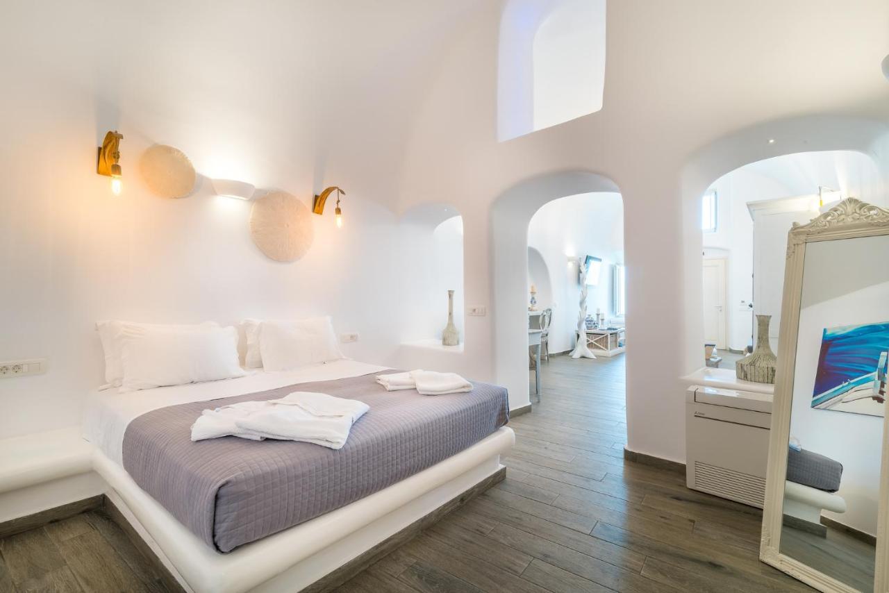 Angel Luxury Suites Fira  Exteriör bild