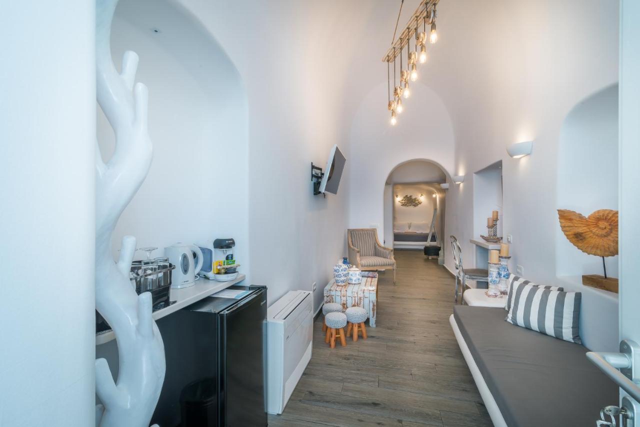 Angel Luxury Suites Fira  Exteriör bild